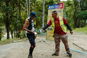 BIB: 160, 156, 910
                            <button type="button" onclick="openModal(22790073)" class="btn btn-primary btn-sm float-right btn-popup" data-toggle="modal" data-target=".modal-high-quality">
                        <i class="fas fa-shopping-cart"></i> Add to Cart
                    </button>
                                            <button type="button" onclick="isThisMe(22790073, true)" class="btn btn-success btn-sm float-right btn-popup btn-isme hidden" data-toggle="tooltip" data-placement="bottom" title="นี่คือรูปของคุณใช่ไหม คลิกที่นี่เพื่อเอาเข้าอัลบั้ม">
                        <i class="fas fa-plus"></i> Add to album
                    </button>
                    <button type="button" onclick="isThisMe(22790073, false)" class="btn btn-warning btn-sm float-right btn-popup btn-isnotme hidden">
                        <i class="fas fa-ban"></i> Remove from album
                    </button>